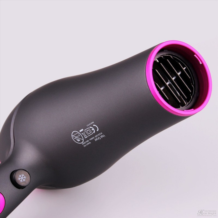 سشوار وی جی ار مدل v-402